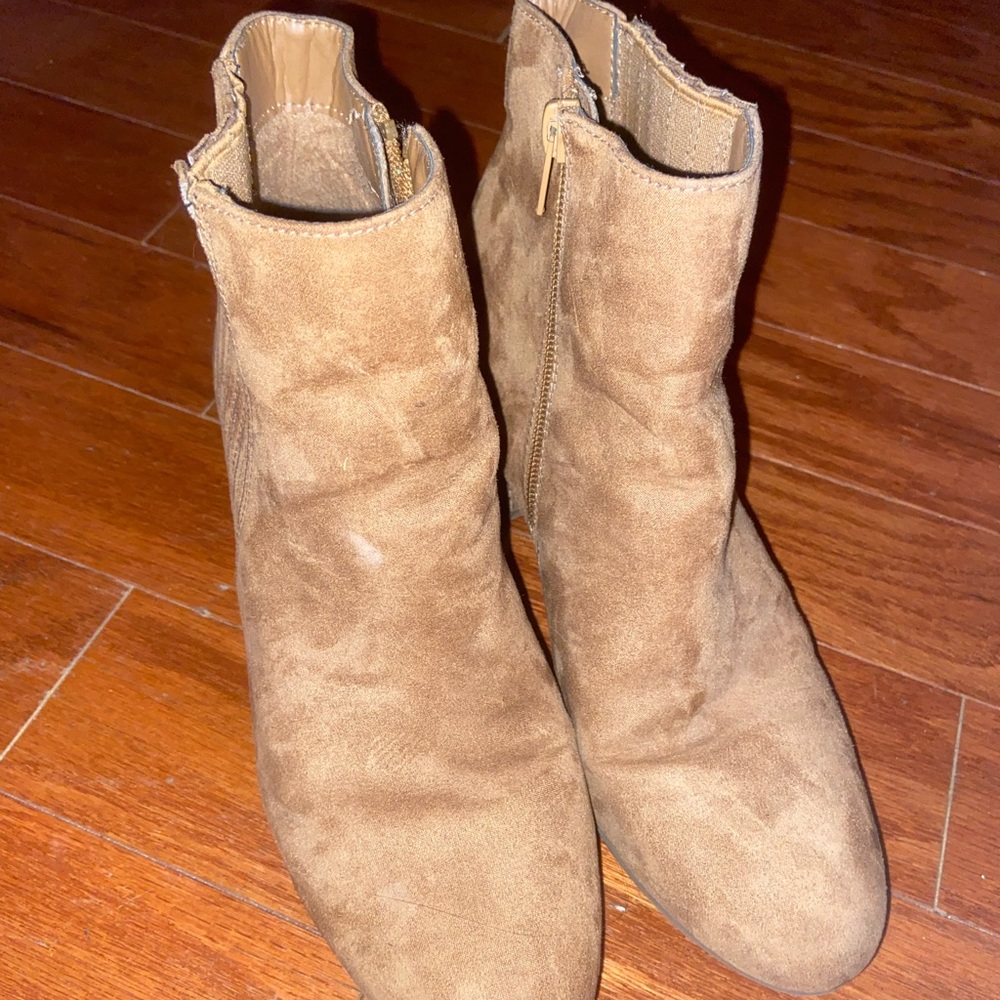 Suede taupe booties